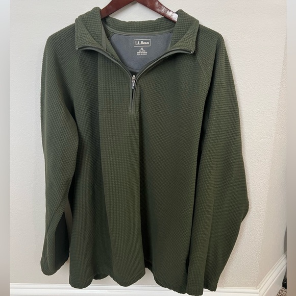 L.L. Bean Men’s XL Green Waffle 100% Polyester 3/4 Zip Sweater - Picture 1 of 2